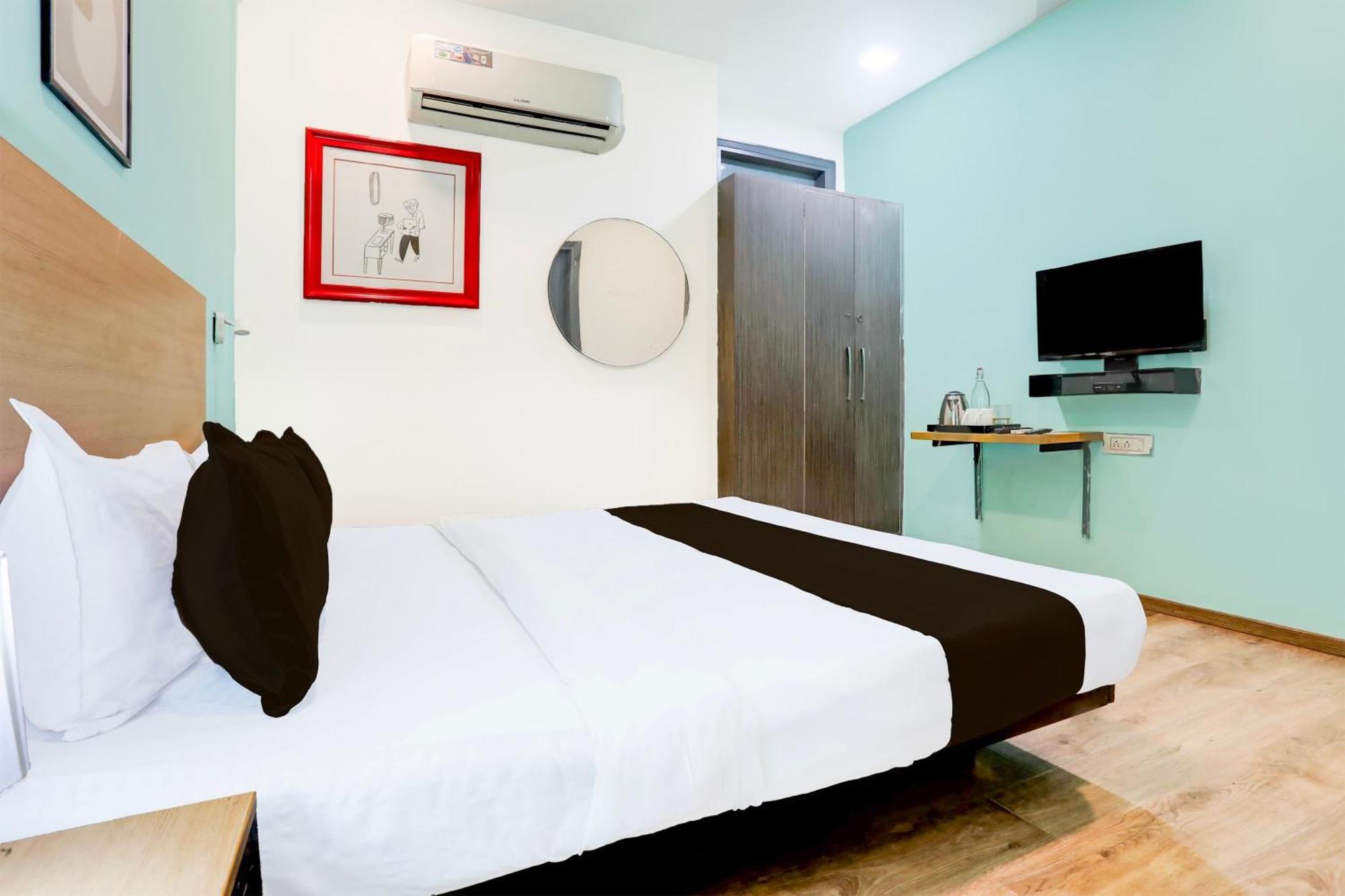 Townhouse Rohini Sector 24 Hotel Delhi  Exterior photo