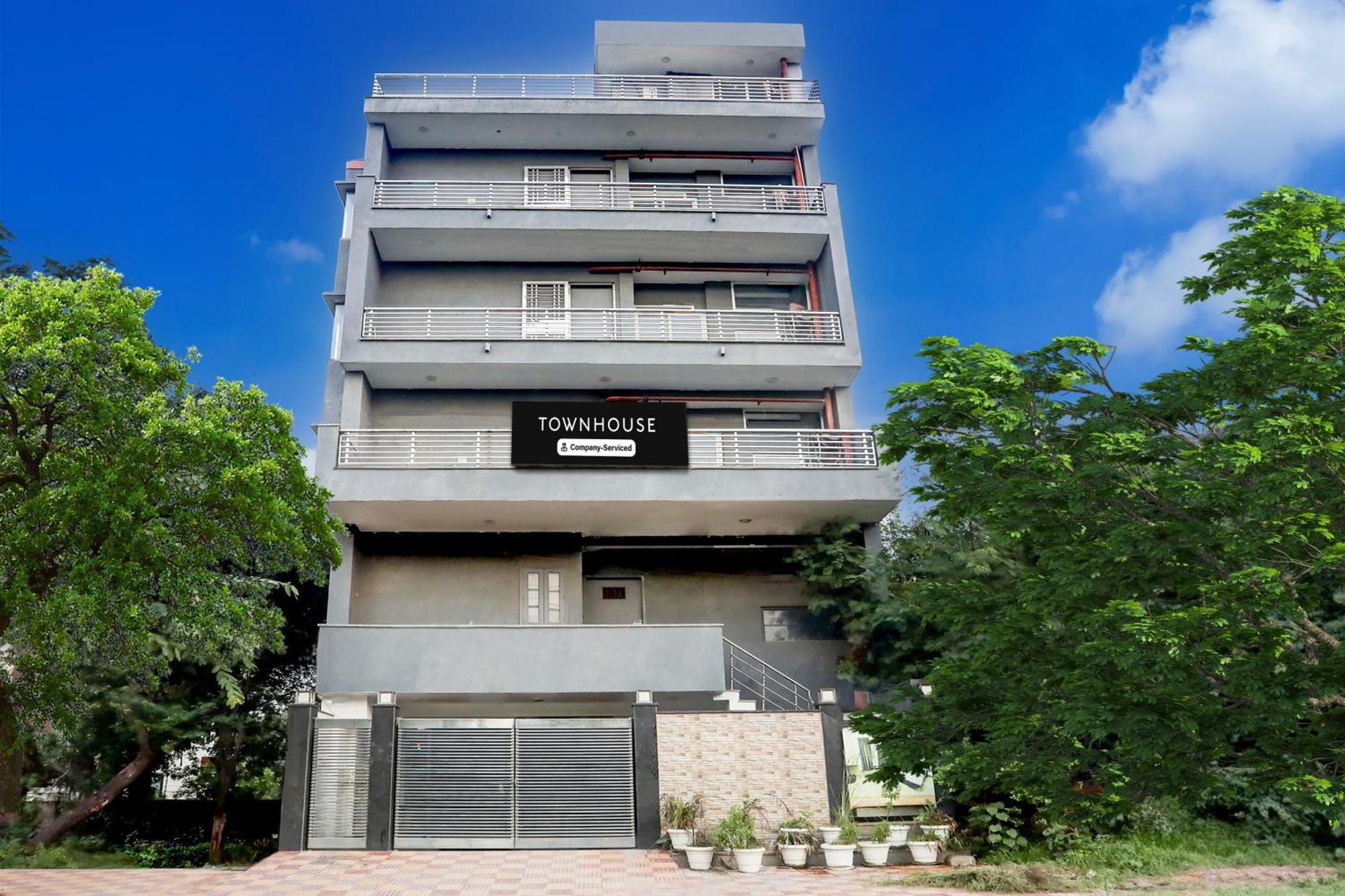 Townhouse Rohini Sector 24 Hotel Delhi  Exterior photo