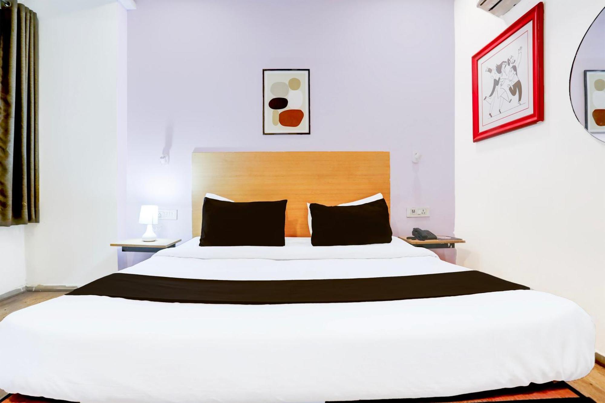 Townhouse Rohini Sector 24 Hotel Delhi  Exterior photo