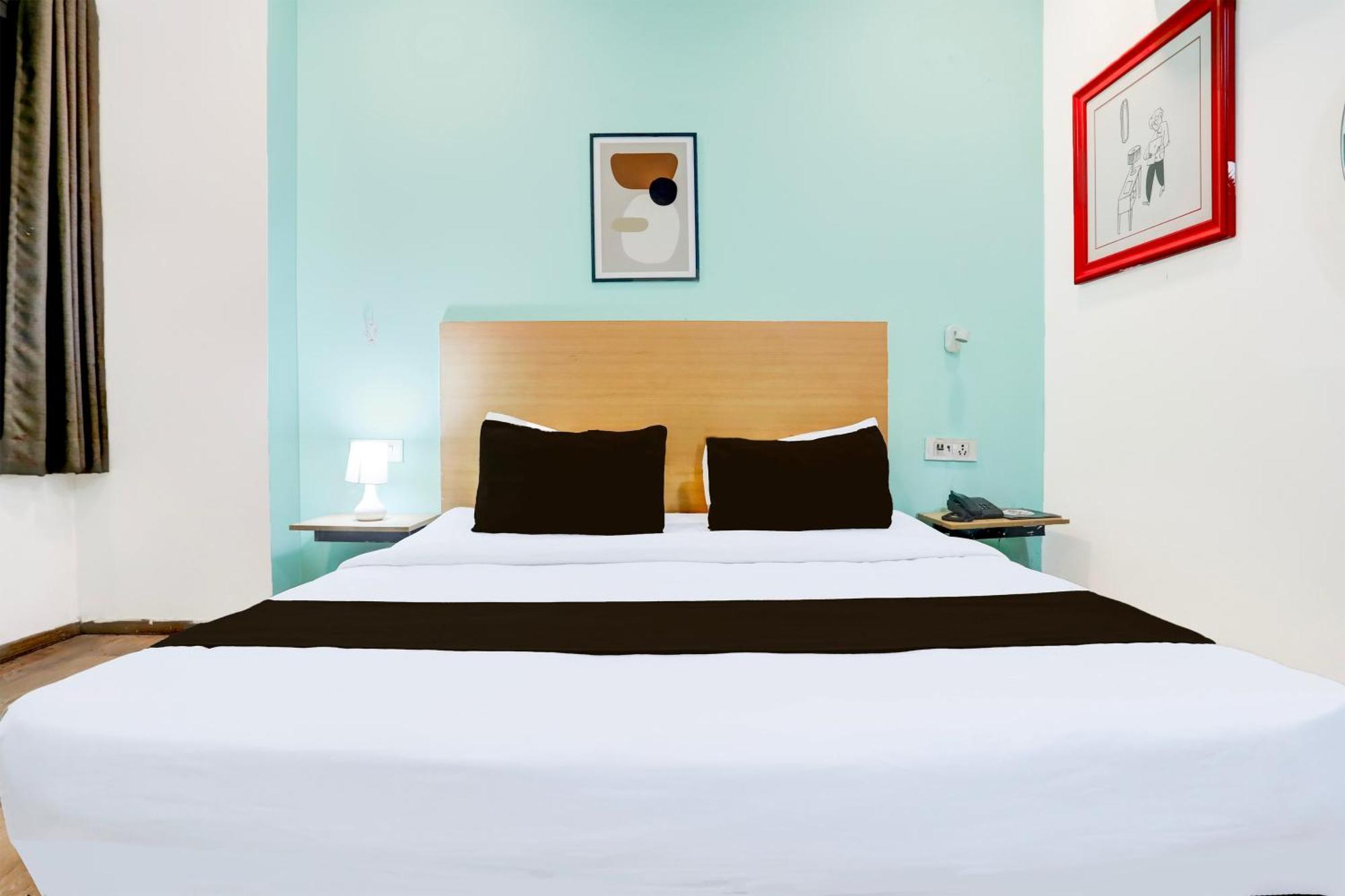 Townhouse Rohini Sector 24 Hotel Delhi  Exterior photo