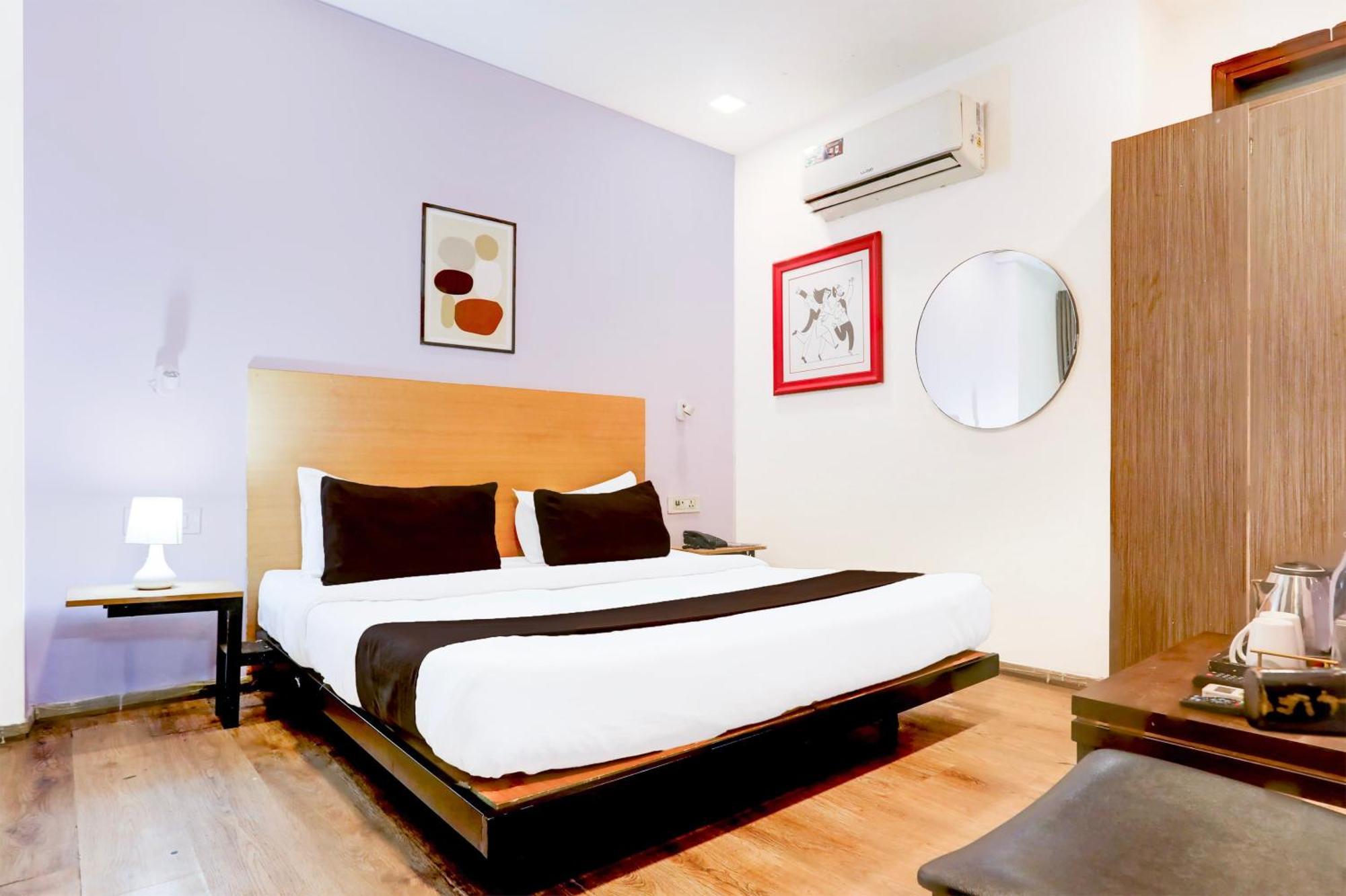 Townhouse Rohini Sector 24 Hotel Delhi  Exterior photo