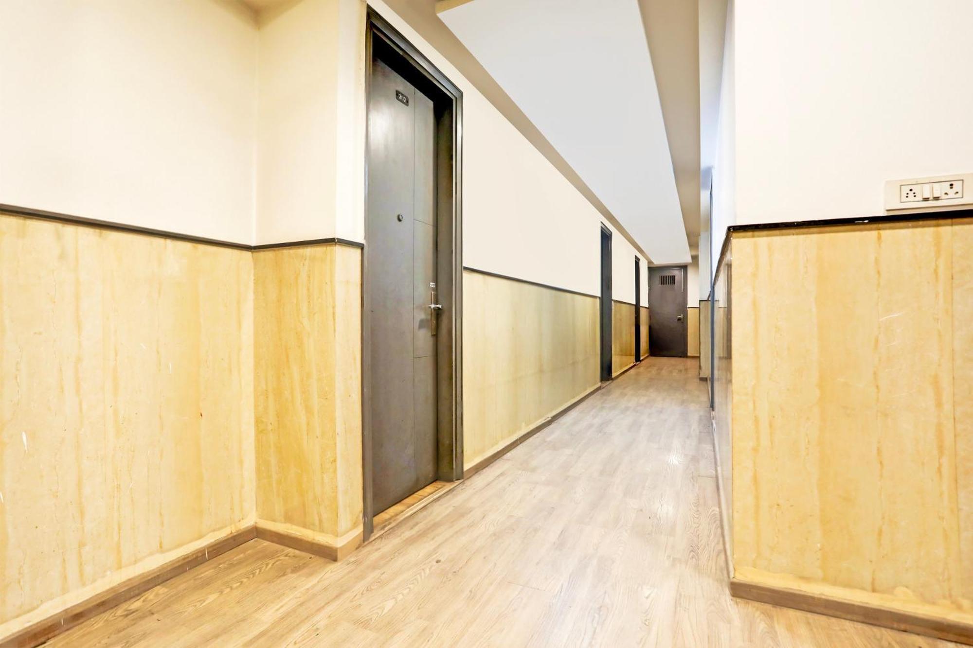 Townhouse Rohini Sector 24 Hotel Delhi  Exterior photo