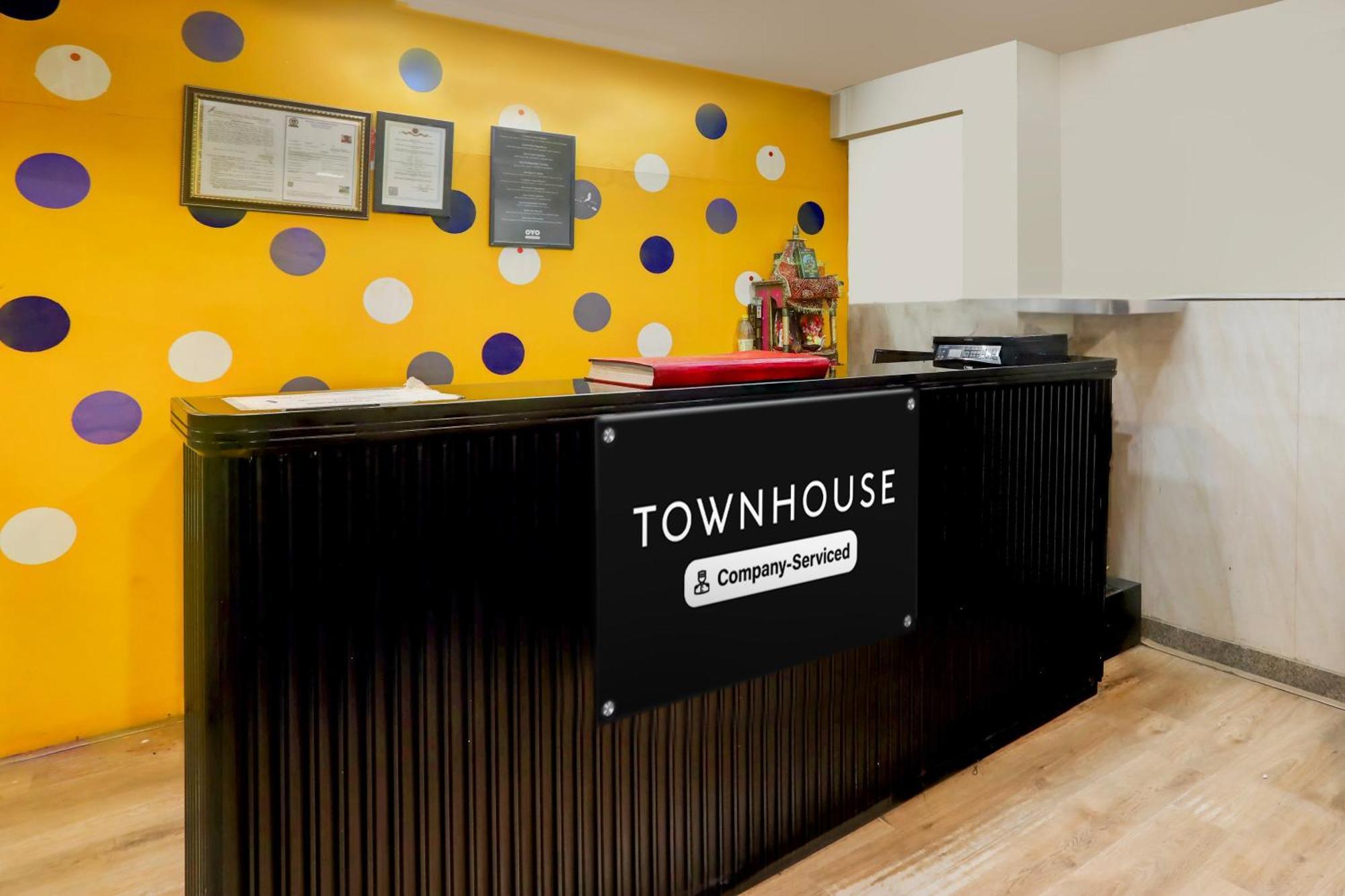 Townhouse Rohini Sector 24 Hotel Delhi  Exterior photo
