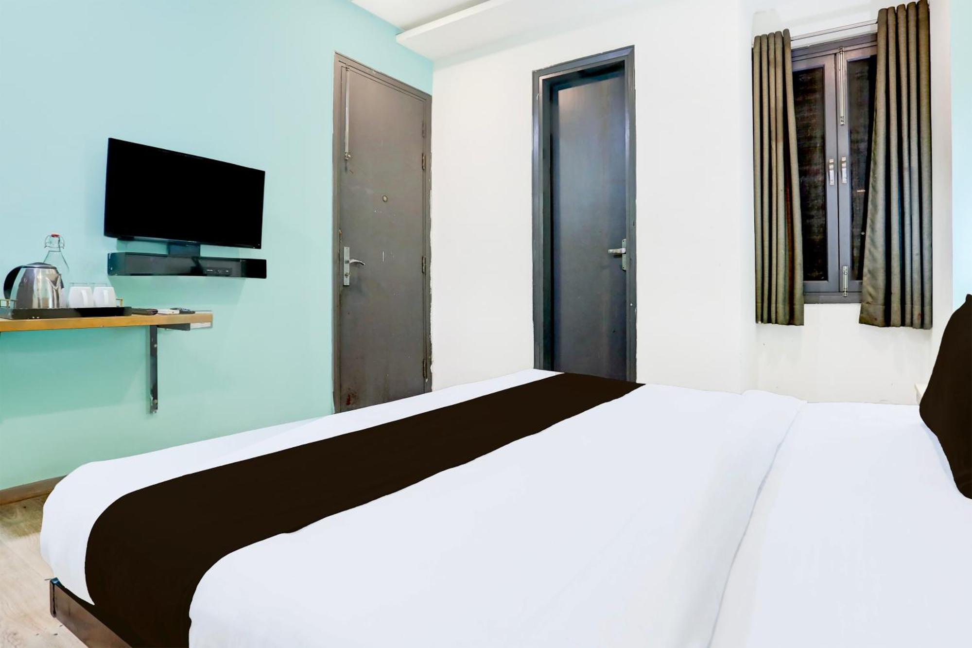 Townhouse Rohini Sector 24 Hotel Delhi  Exterior photo
