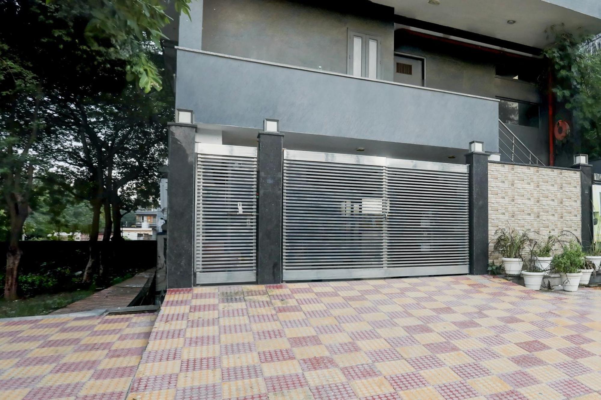 Townhouse Rohini Sector 24 Hotel Delhi  Exterior photo